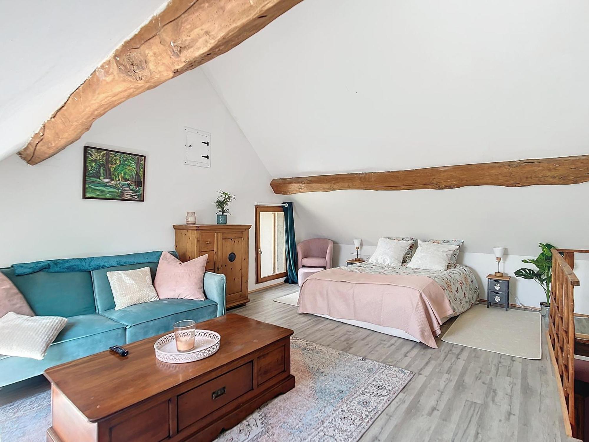 Charmante Maison Joux-la-Ville Екстер'єр фото